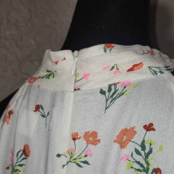 Fourteenth Place Floral Print Dress - Picture 2 of 5